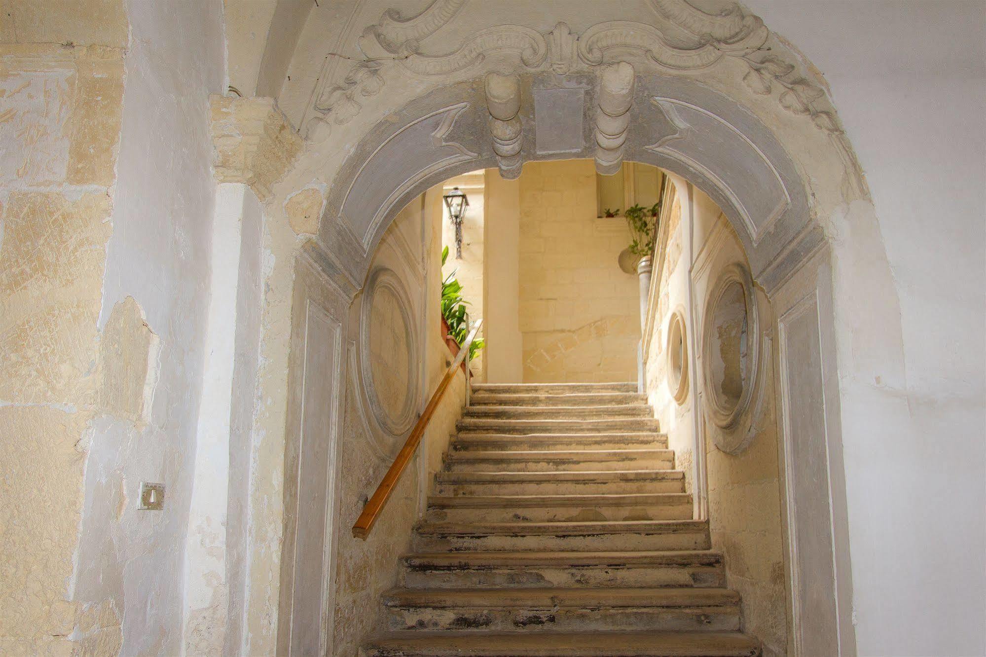 B&B Casa Li Santi Lecce Exterior foto